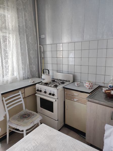 Квартира чистая, с обстановкой ,кроме стиральной машины,но м