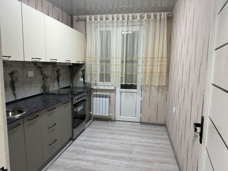 С ремонтом Поблизости есть школа и базар Куйлук — фото 5