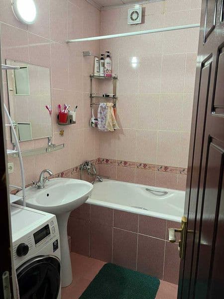 Ijaraga 1 ta ozoda qizni olamiz<br />
G'ofur g'ulom metrosig — фото 2