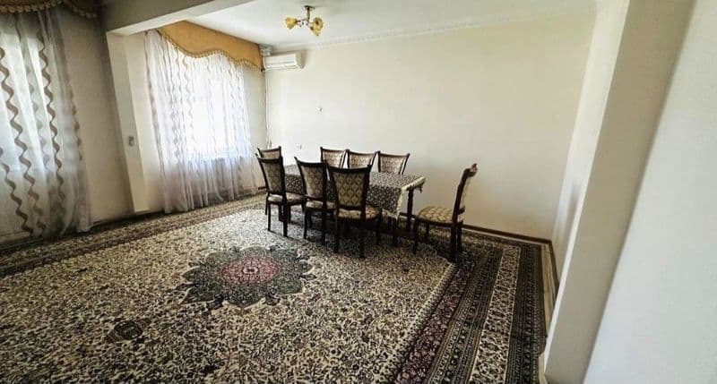 аренда юнусабад 10 квартал<br />
3 комнатная <br />
3/5/5<br