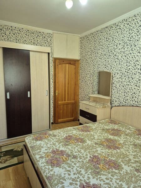 Yunusobod (yoki Shahriston) metrosi yonida joylashgan 2 xona