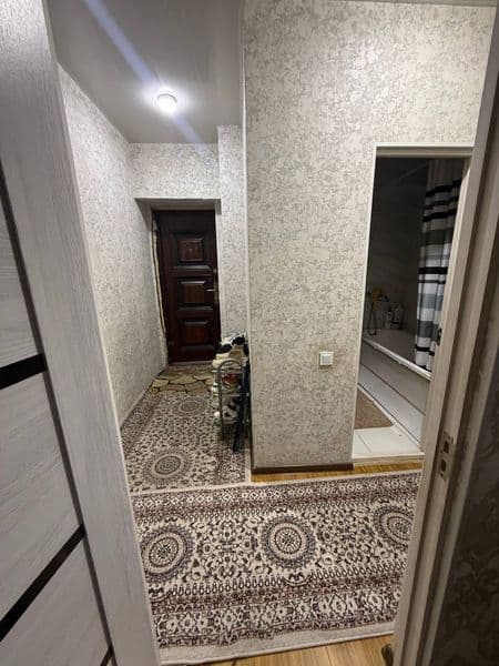 Район - Алмазарский<br />
Ориентир - гриль бар<br />
Комнат  — фото 3