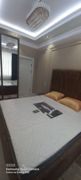 Юнусабад 4 квартал <br />
Новастройка <br />
Комнат 3<br />
