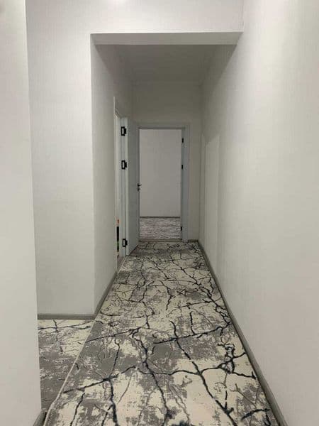 Ikki xonalik yangi xonadon ijara beriladi. Maklersiz. Oilaga