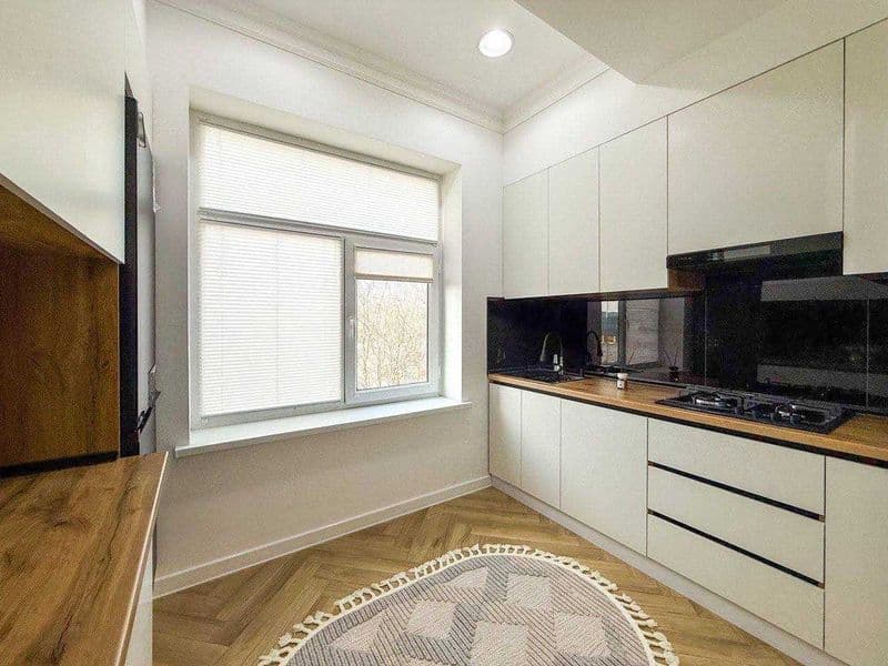 Район: Шайхантахурский<br />
Адрес: Чорсу<br />
<br />
• Ком — фото 5