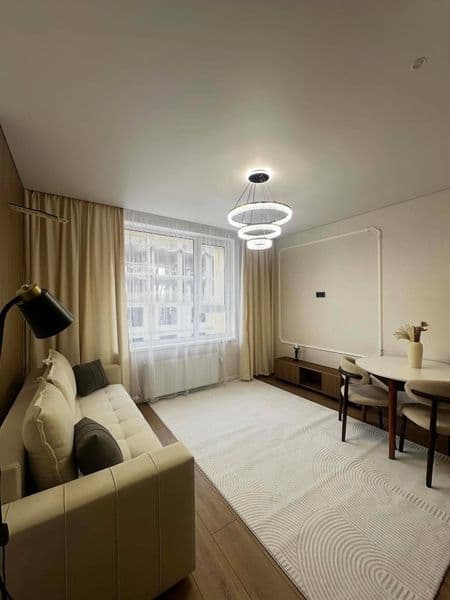 2 комнатную квартиру на 8 этаже в Новостройке,<br />
В кварт