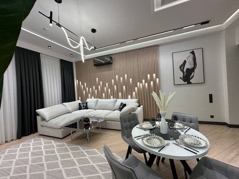 ул.Нукусская "Skyline"<br />
2/5/14; рядом Макро <br />
(ор.