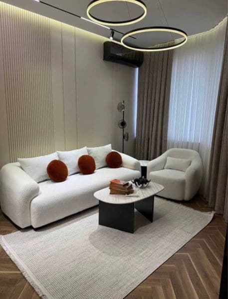 ЖК Пойтахт Гавхари 2/7/10 площадь 45 цена 650 y.e<br />
<br 