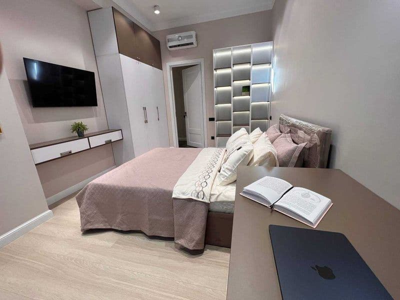 Район: Юнусабадский<br />
Адрес: Xon Saroy<br />
<br />
Комн — фото 5