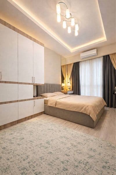 Отличное расположение дома - всё рядом - много магазинов, Це — фото 4