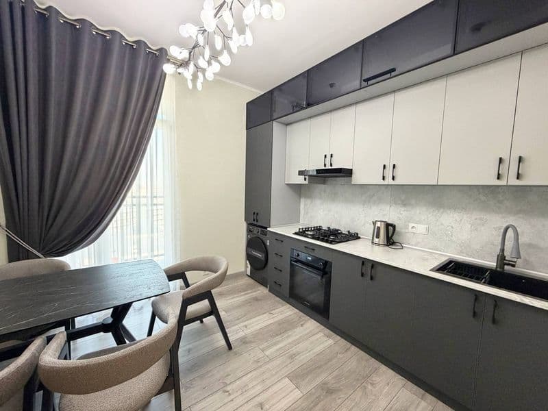 Аренда 800$<br />
2/16/16<br />
Общая площадь : 60 м2<br />
