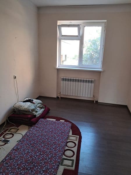 Бирга яшашга шерикла квартира  кере йоки бошка квартира олин