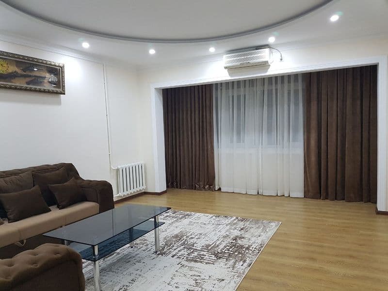 Сдаётся 2-х комнатная квартира на метро Айбек