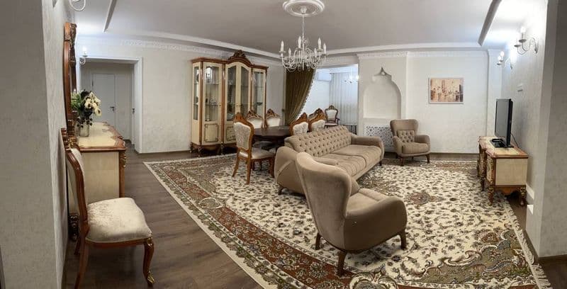 Тихий район в центре города. Уютная квартира с хорошими сосе