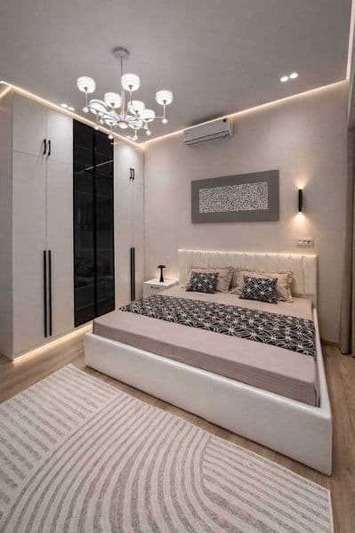 Район: Мирабадский <br />
Адрес: Айбек <br />
Ориентир: метр