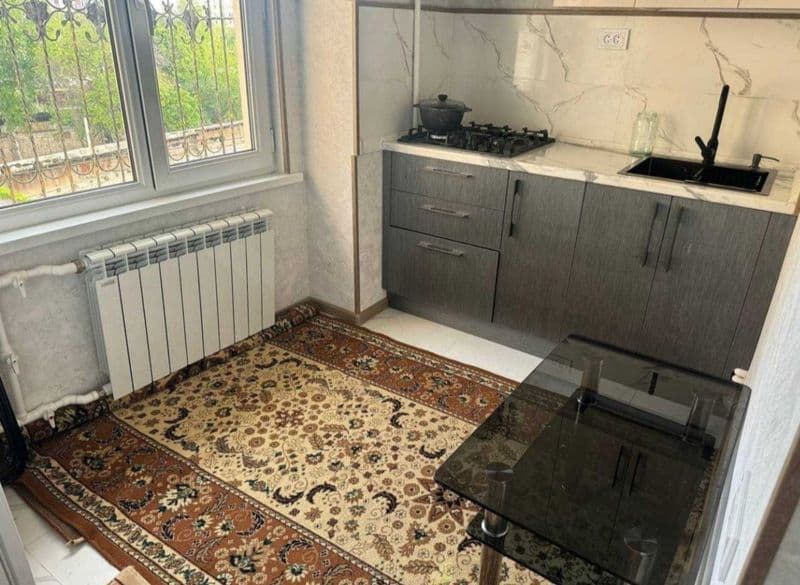 Ijaraga uy beriladi. Yashnobod tumanida joylashgan.<br />
Uy — фото 3