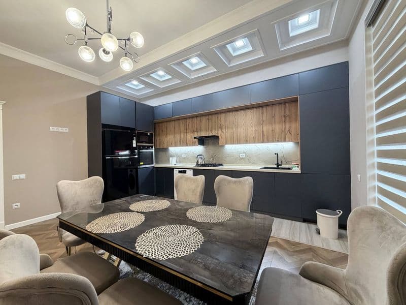 СДАЁТСЯ КВАРТИРА<br />
<br />
НОВОСТРОЙКА ЖК " Via Port"<br 