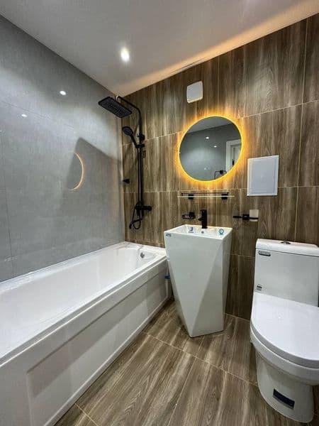 Yakkasaroy tumanida, Oybek metrosi yonida 2 xonali shinam va — фото 4