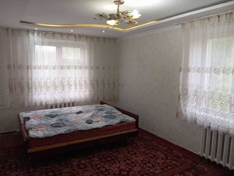 Квартира находится на 4 этаже 4-этажного дома. Ремонт средни — фото 3