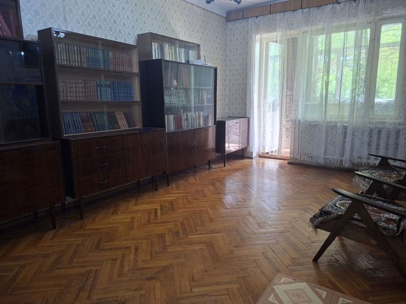 Максим горький <br />
Салом Чайхана <br />
2 комнатный <br /