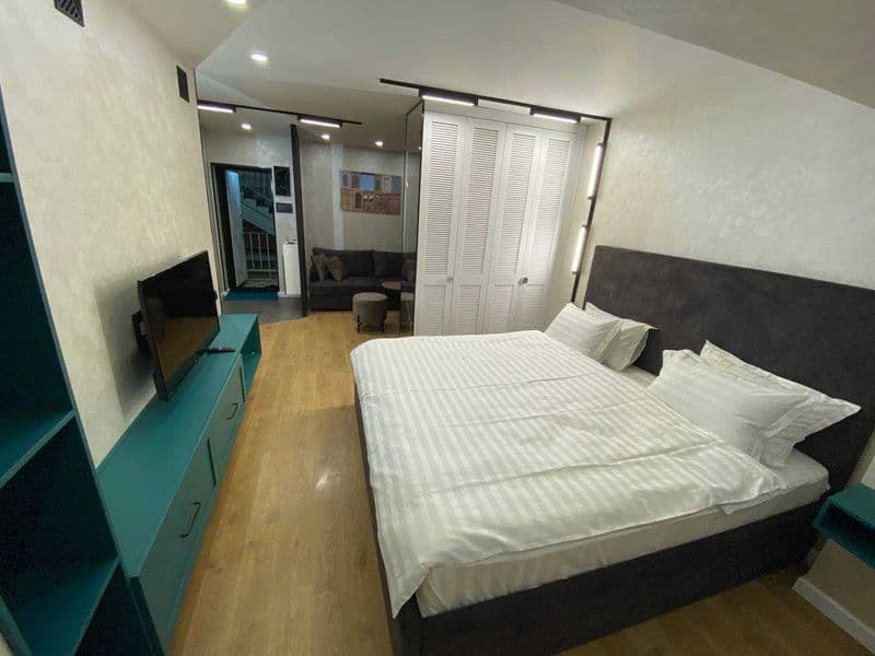 Mirabad District, right at the Aybek street roundabout, oppo — фото 4