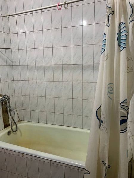 Kvartiraga oqiydigan va ishlidigan qizlani olamiz. Uyimizni  — фото 4