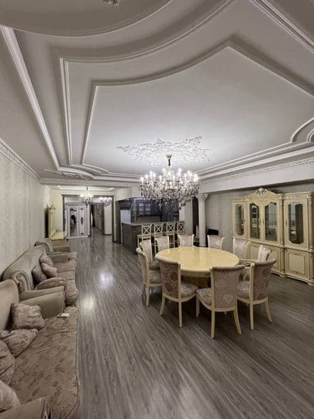 Я не маклер я сам здесь живу <br />
 Маклер эмасман озим Шот — фото 2