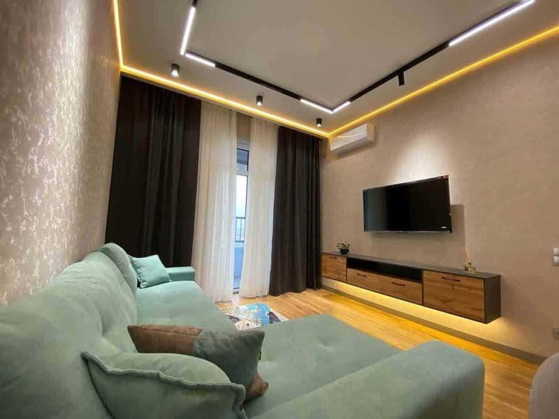 2 комнатную квартиру на 16 этаже,<br />
В квартире есть все  — фото 2