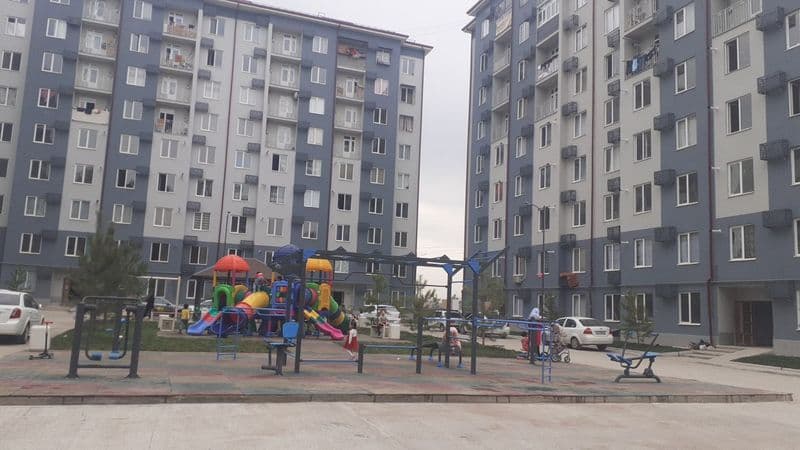 1 Metro bekati Yangi Choshtepada 1-xonali uy  ijaraga berila