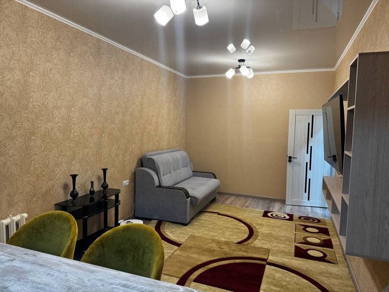 Сдаю в аренду свою 1/1/4 на массиве ТТЗ-2. Евро ремонт. Теле