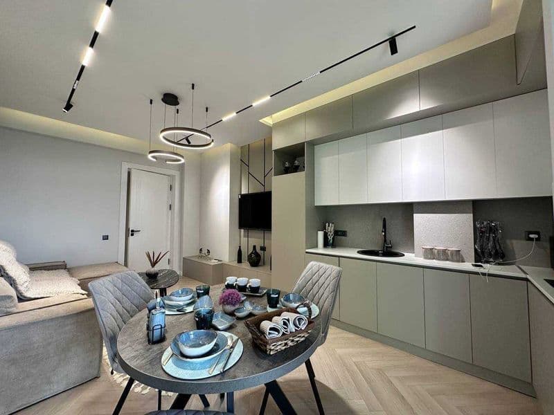 ЖК NRG Oybek<br />
Район: Мирабадский<br />
<br />
 Характер