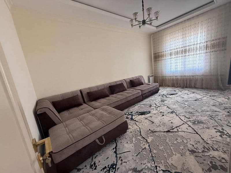 Срочно аренда квартира <br />
Юунсабод район манзара сити<br