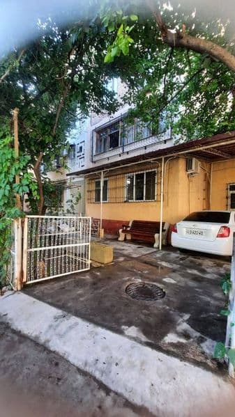 Kvartira ijaraga beriladi<br />
ID: A161<br />
<br />
Rayon: