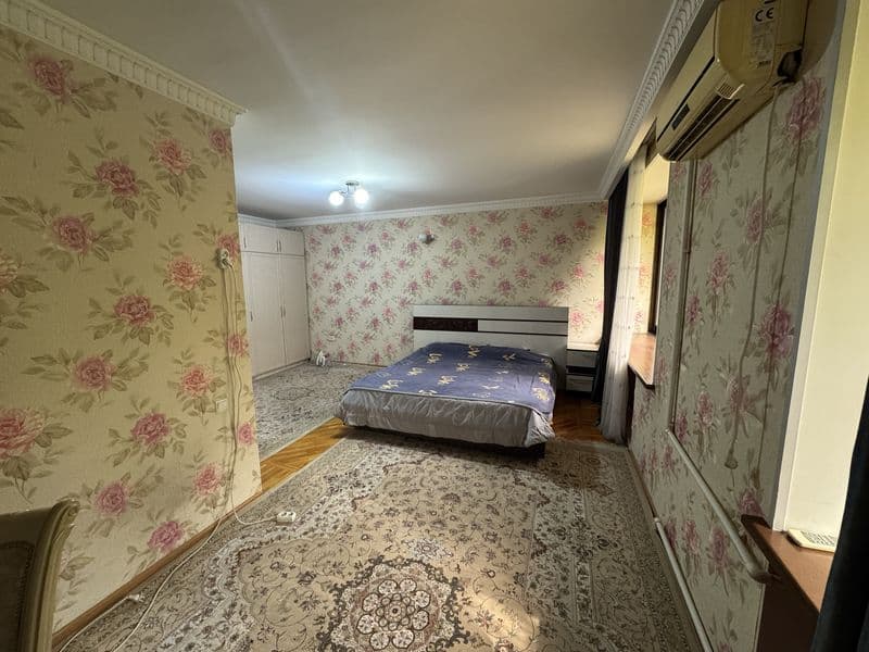 Сдается квартира на Ганге 4*3/2/4 с обстановкой для семьи с 