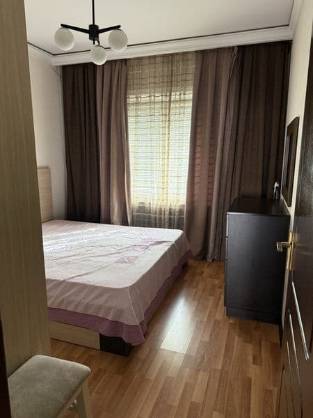 Сдам квартиру 4 комнатная  на 6 этаже 9 этажного дома. Рядом — фото 4