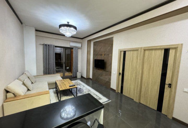 На русском языке:<br />
<br />
Не нашли квартиру на OLX?<br  — фото 4