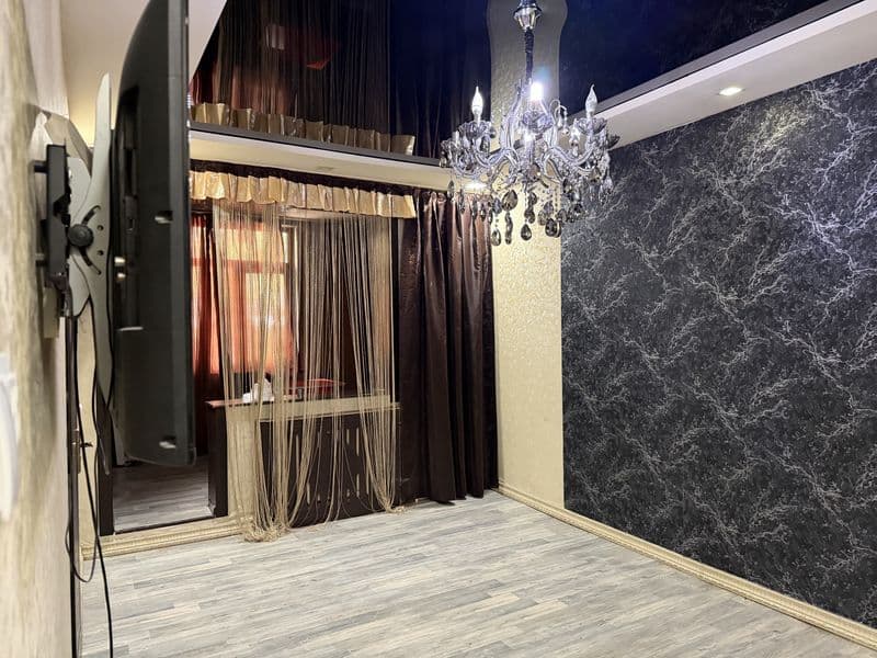 Сдается на м Чиланзар 2/1/4 на долгий срок