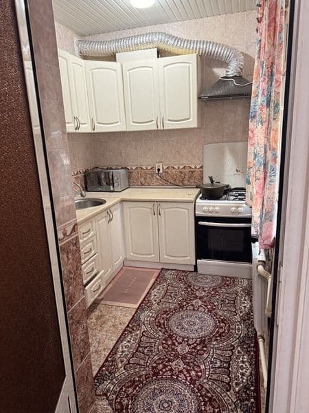 Срочно сдам <br />
2х комнатную /1этаж/4<br />
Балкон 1.5/3< — фото 4