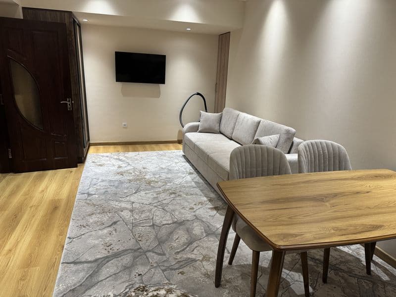 Сдаётся своя квартира в центре города (после ремонта)<br />
