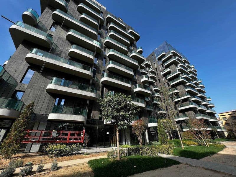 • Район: Мирабад<br />
• ЖК: Parkwood <br />
• Комнат: 3<br 