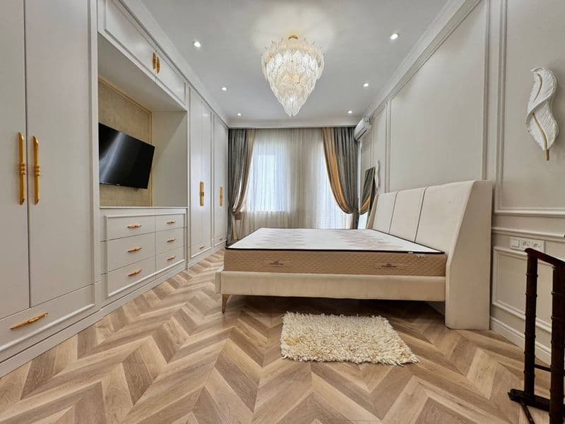 Элитный апартамент<br />
Район: Мирабад <br />
4/4/9<br />
Т — фото 2