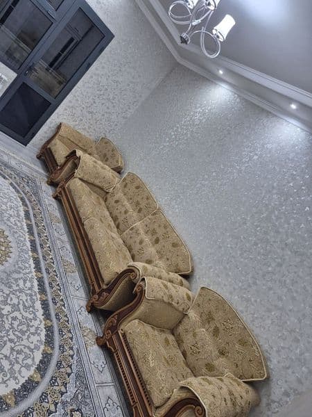 yakkasaroy qushbegida 1 xona 2 xona qilingan yevro remont ha