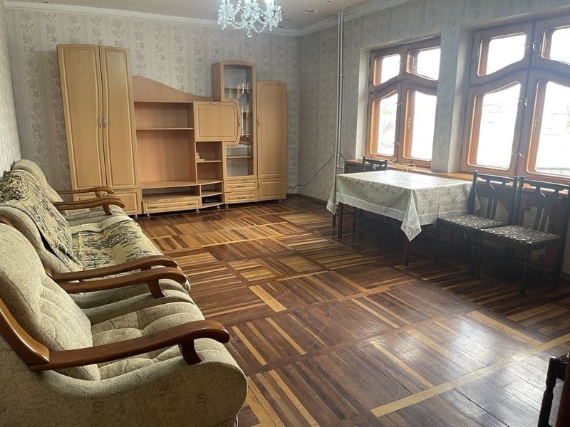 Срочно срочно сдаётся в аренду на долгий срок 3 комнатная кв