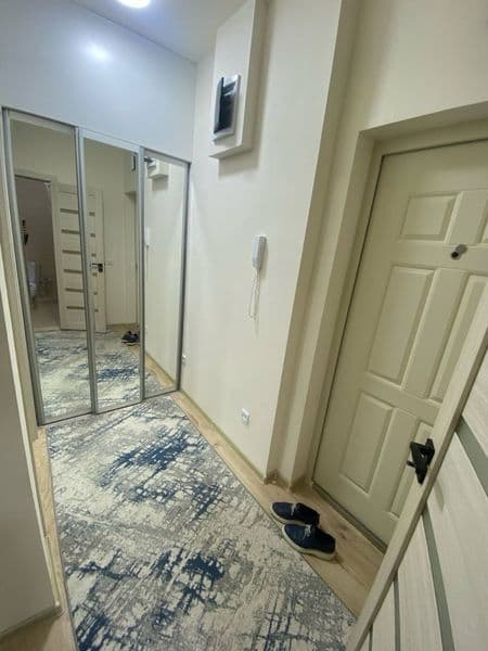 OlmazorCityda 1 xonalik uy to'liq sharoitlari bilan ijaraga 