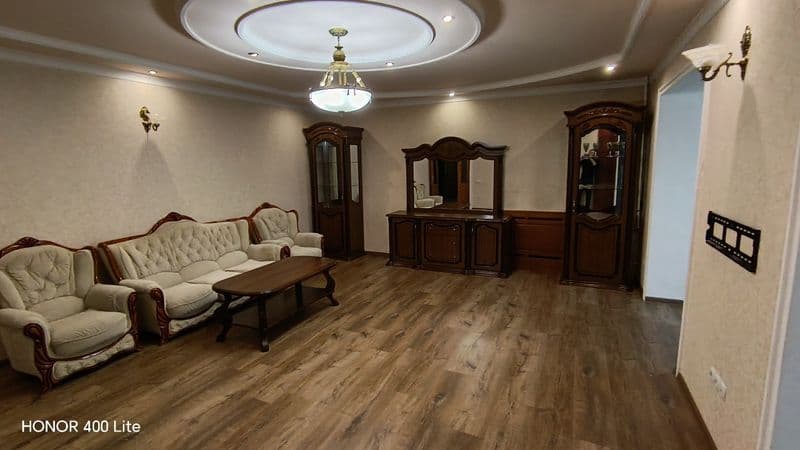 Сдаётся 3 х комнатная квартира в Мирабадском районе по улице