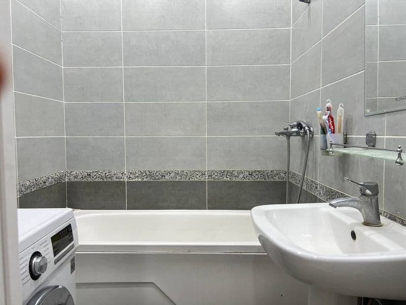 Chilonzor Novza metro yaqinida arendaga 2xonali akuratniy kv — фото 3