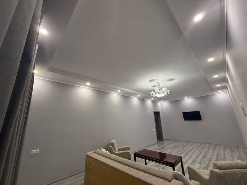 Olmazor tumani Milliy universiteti yaqinida Arenda bezmakler