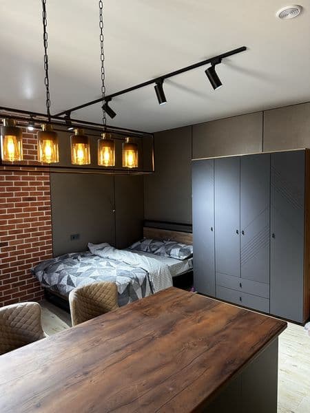 1 xonali uy ijaraga beriladi. Zamonaviy dizayn, qulay lokats