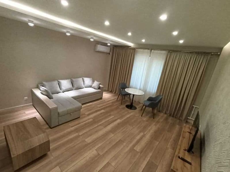 Адрес: Шота Руставели<br />
Ориентир: Магазин Океан<br />
<b — фото 2