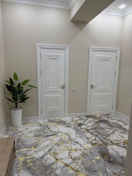 Квартира новая после ремонта, просторная. Высота потолков 3, — фото 5